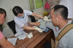 德晟集團(tuán)組織參加無(wú)償獻(xiàn)血活動(dòng)