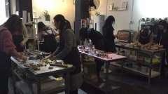 德晟集團(tuán)公司組織開(kāi)展三八婦女節(jié)烘培活動(dòng)