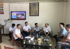 集團公司黨總支副書記、副總經(jīng)理王勛任到扶貧