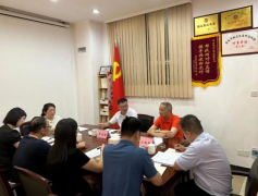 德晟集團總經(jīng)理肖啟純到市場中心公司、市礦業(yè)公司、華遠公司調(diào)研座談